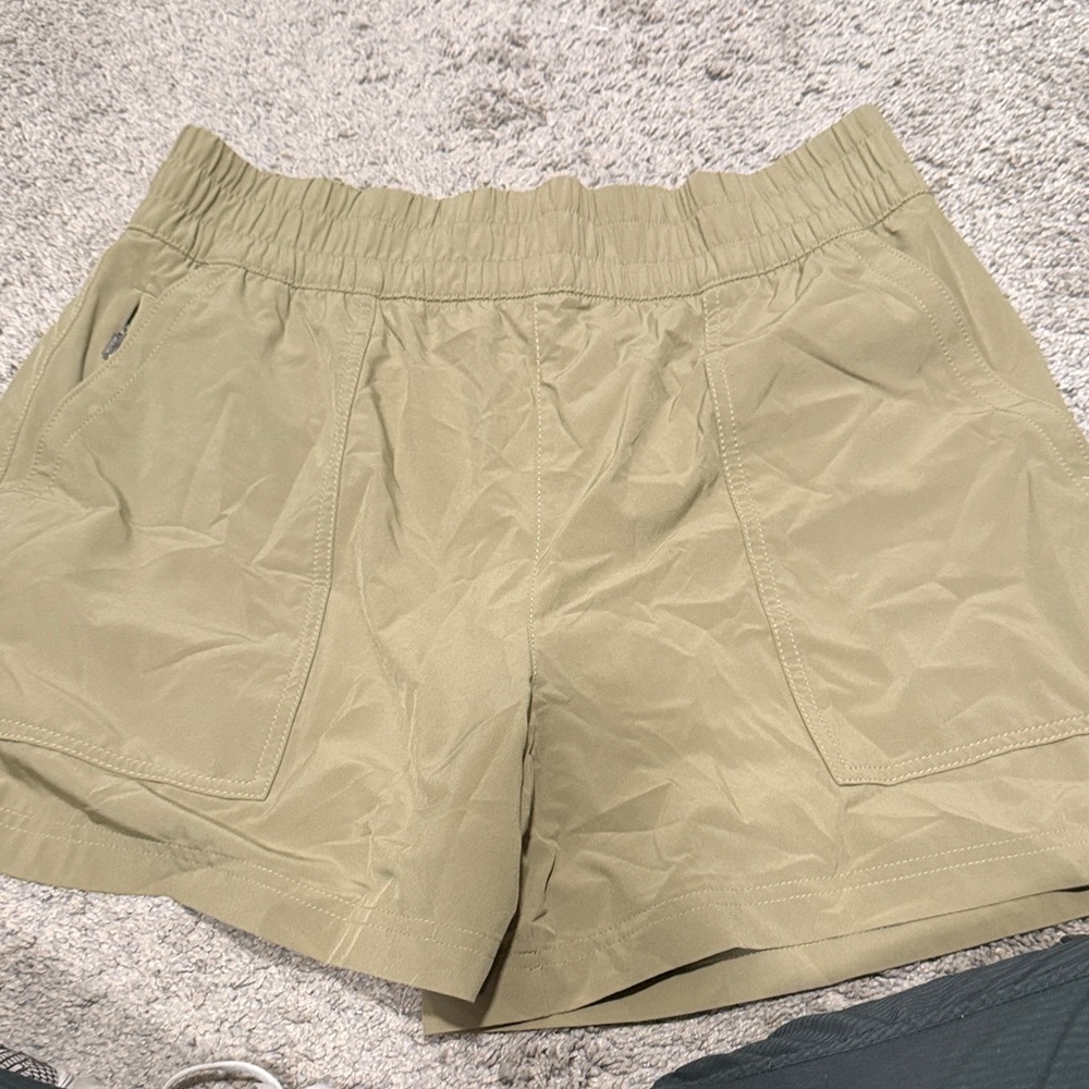 Wayfind shorts